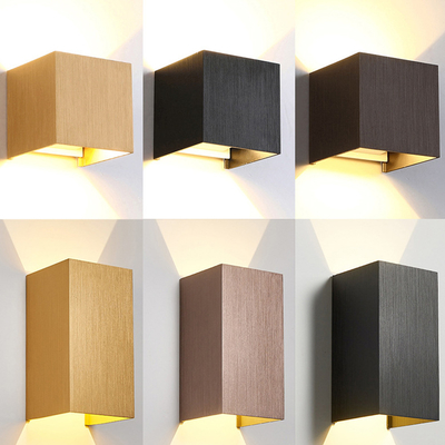 Kopf des Doppelt-3000k auf und ab leuchtendes Wand-Lampen-Aluminium bürstete